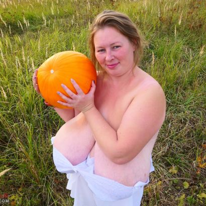 Outside with pumpkin - Lily Dream Boobs video on CurveFanz