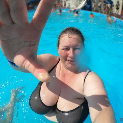 Busty summer vacation - Lily Dream Boobs video on CurveFanz